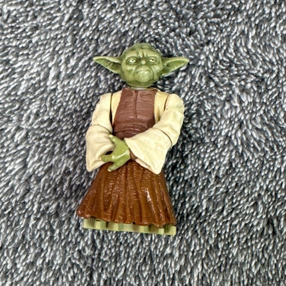 Vintage Star Wars Yoda Action Figure 2 Inch Jedi Master Collectible Figure